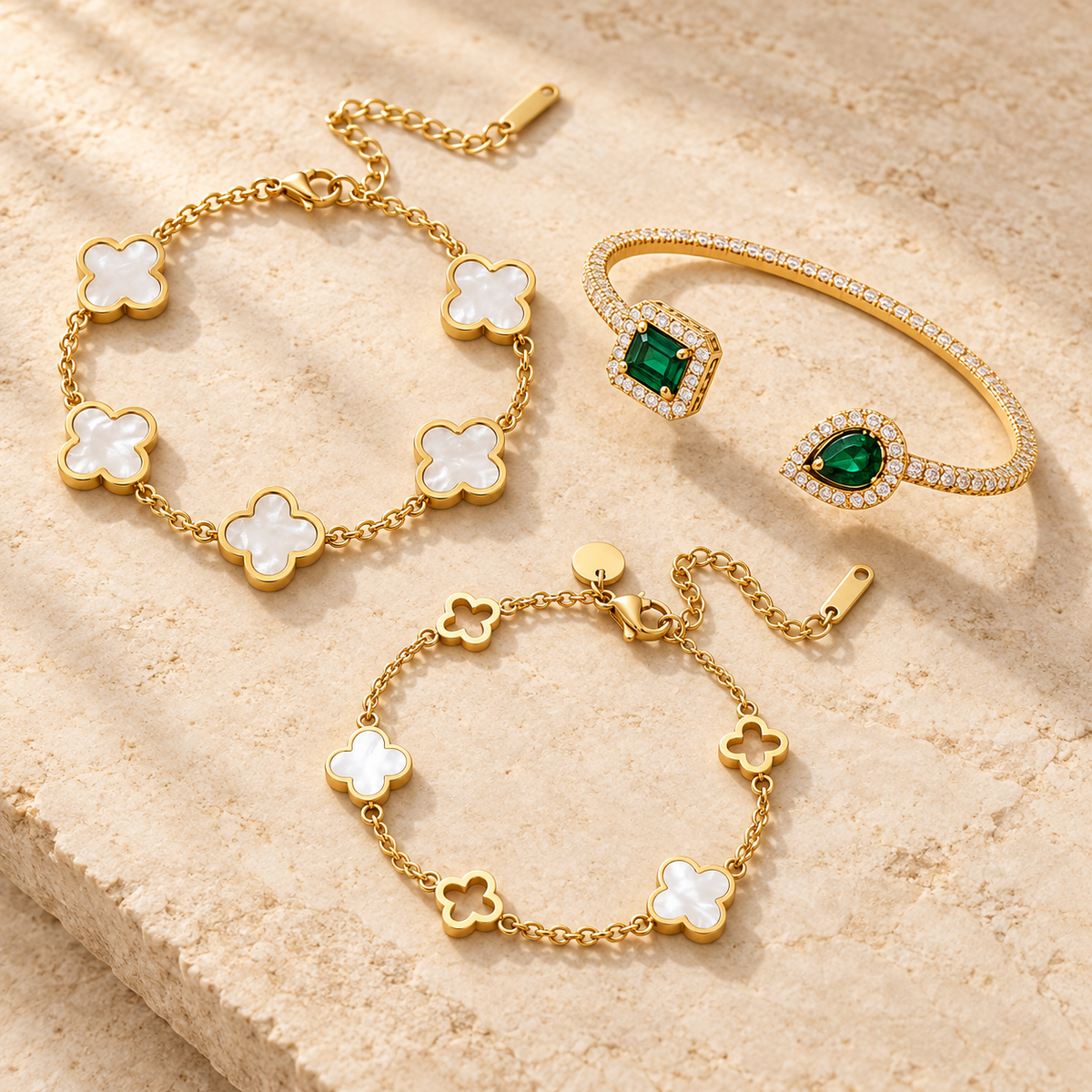 Selección de joyas de la colección GOLD BRACELETS de Aura del Sol