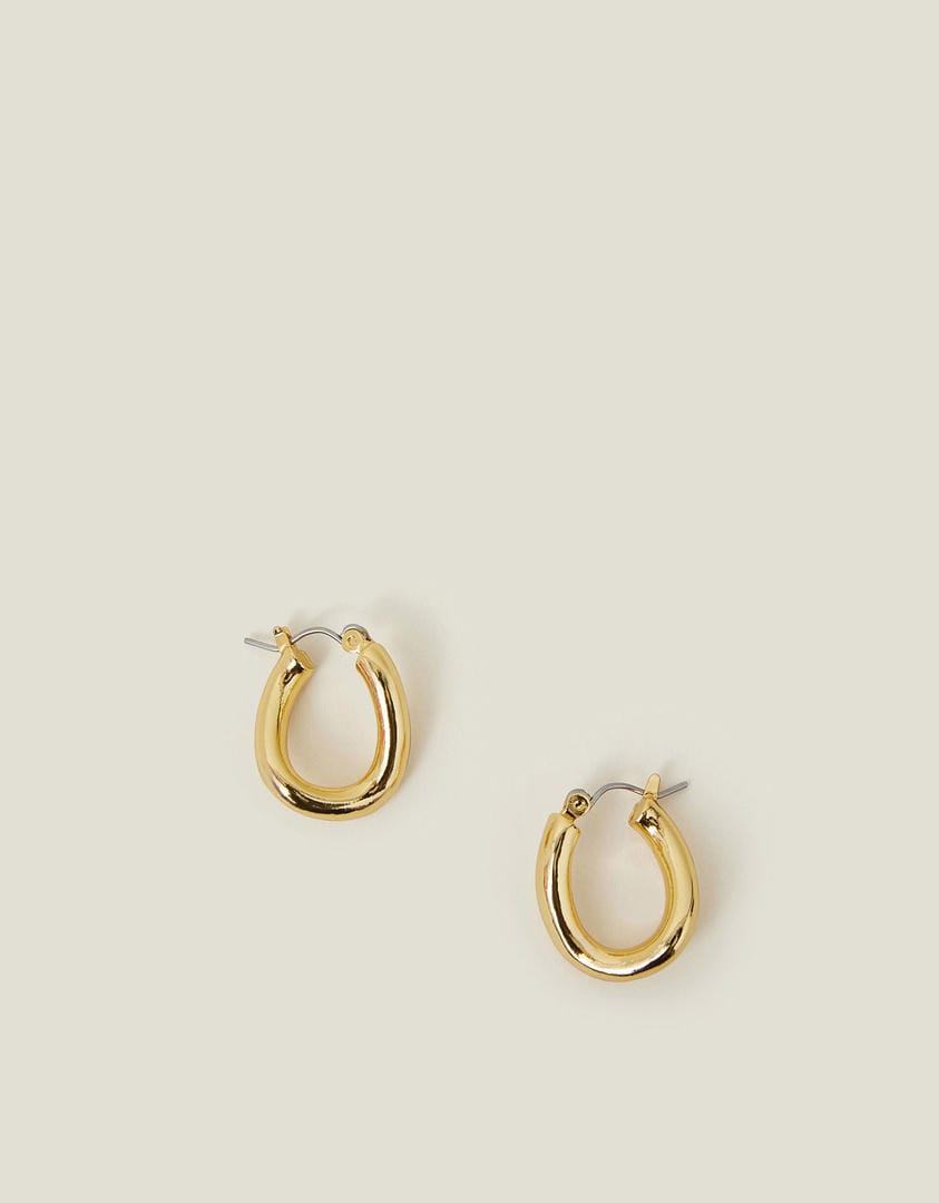Elegantes pendientes de oro en forma de lágrima