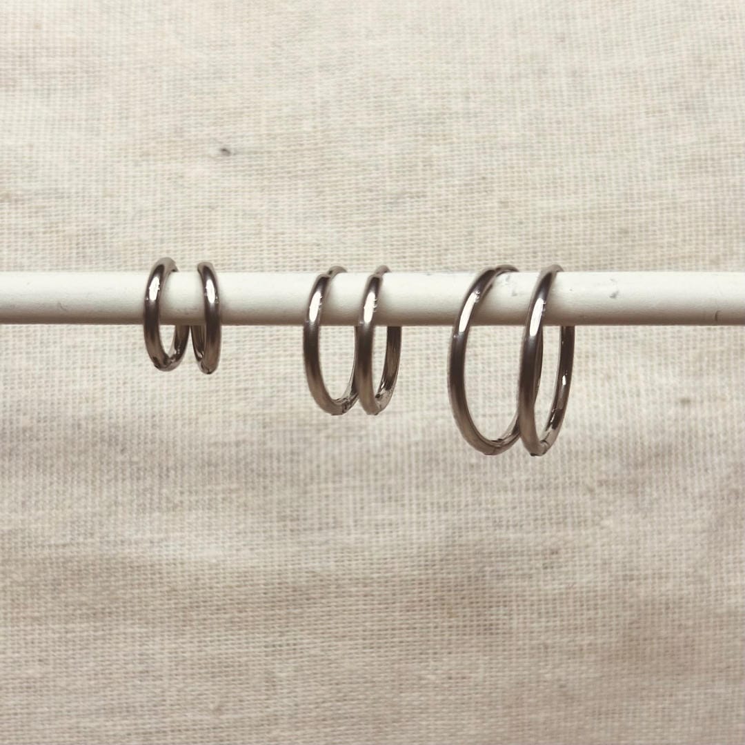 Set de 3 pares de aros de uso diario, dorados o plateados