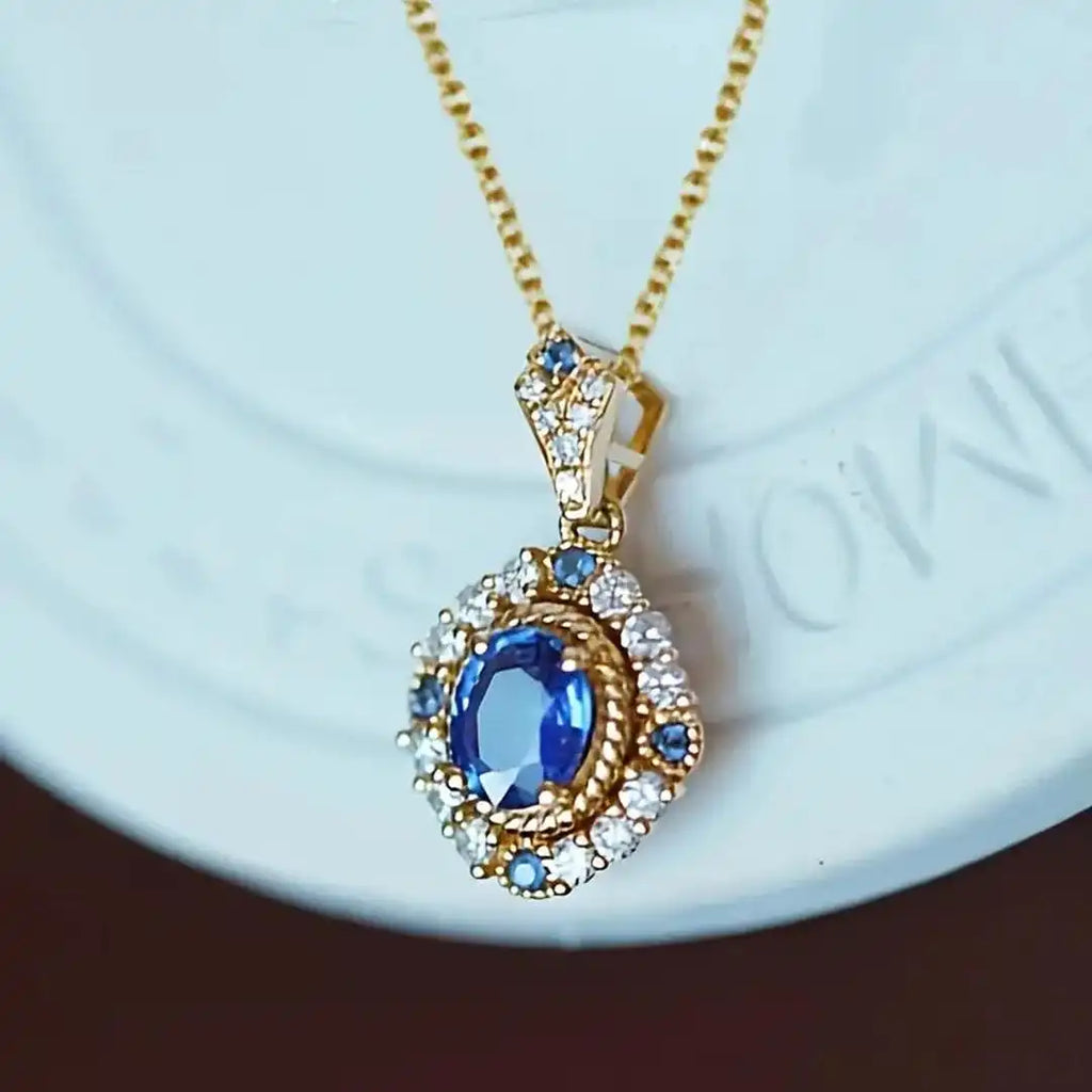 Collar de oro Jesmira Duskraine