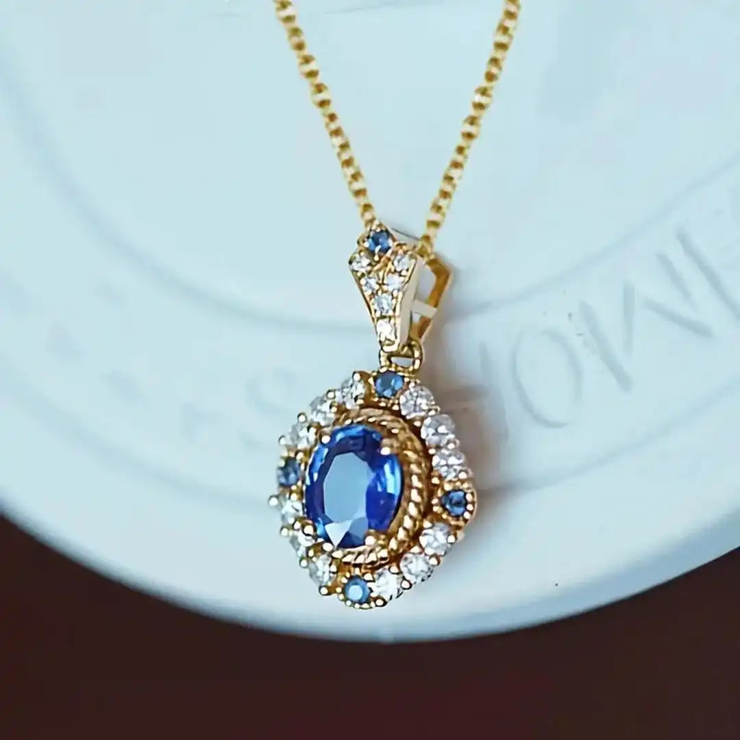 Collar de oro Jesmira Duskraine