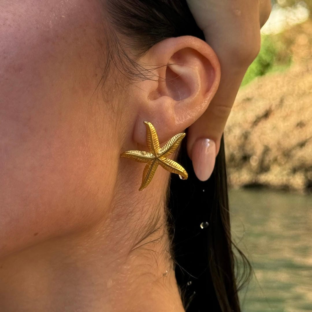 Pendientes Gráciles de Estrella de Mar Dorada