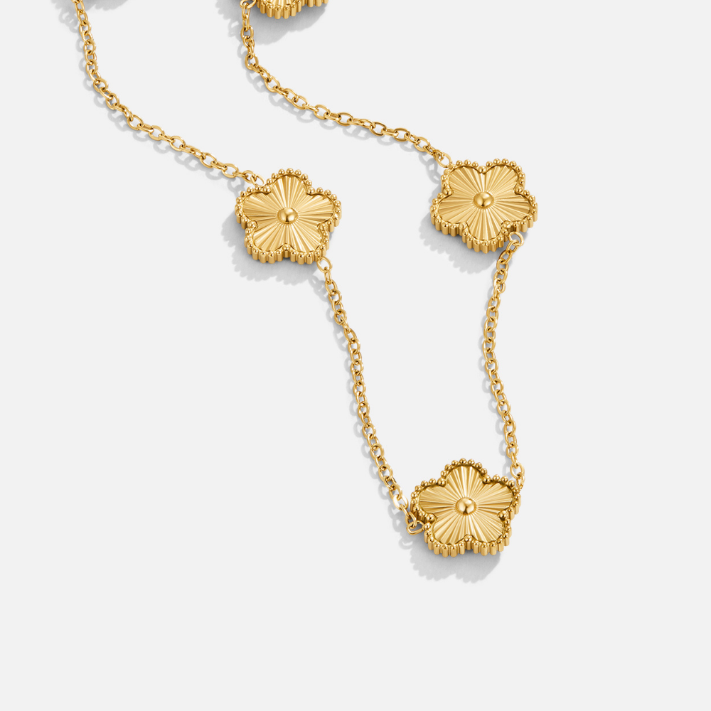 Collar de Trébol Dorado