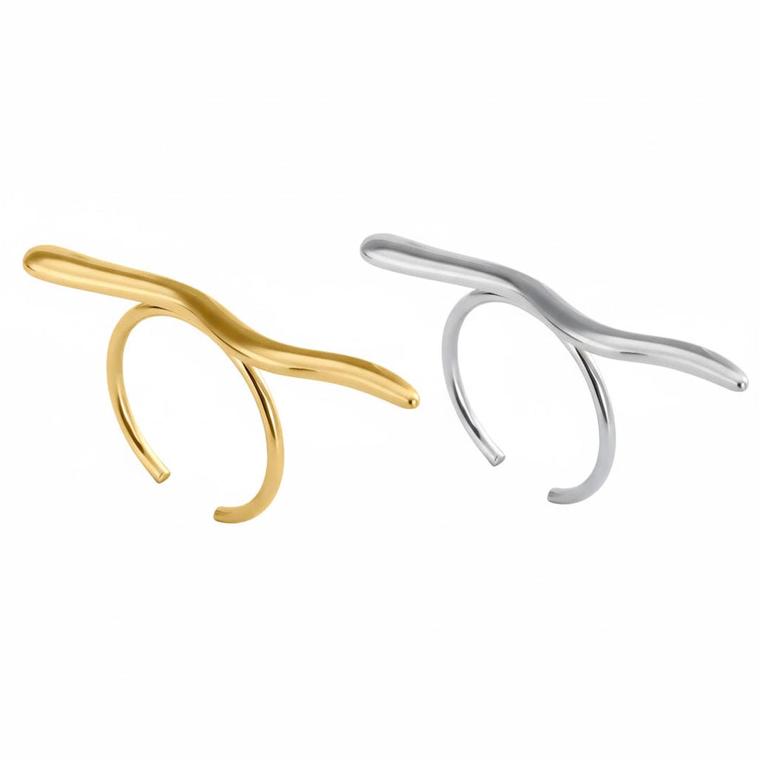 Anillo minimalista de rama dorada