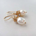 Pendientes vintage de perlas e hilo dorado