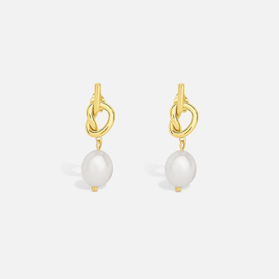 Pendientes de oro con nudo de perlas elegantes
