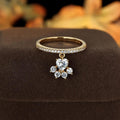 Anillo Pavé de Pata de Perro