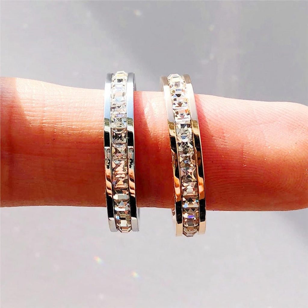 Anillo de banda con brillo eterno