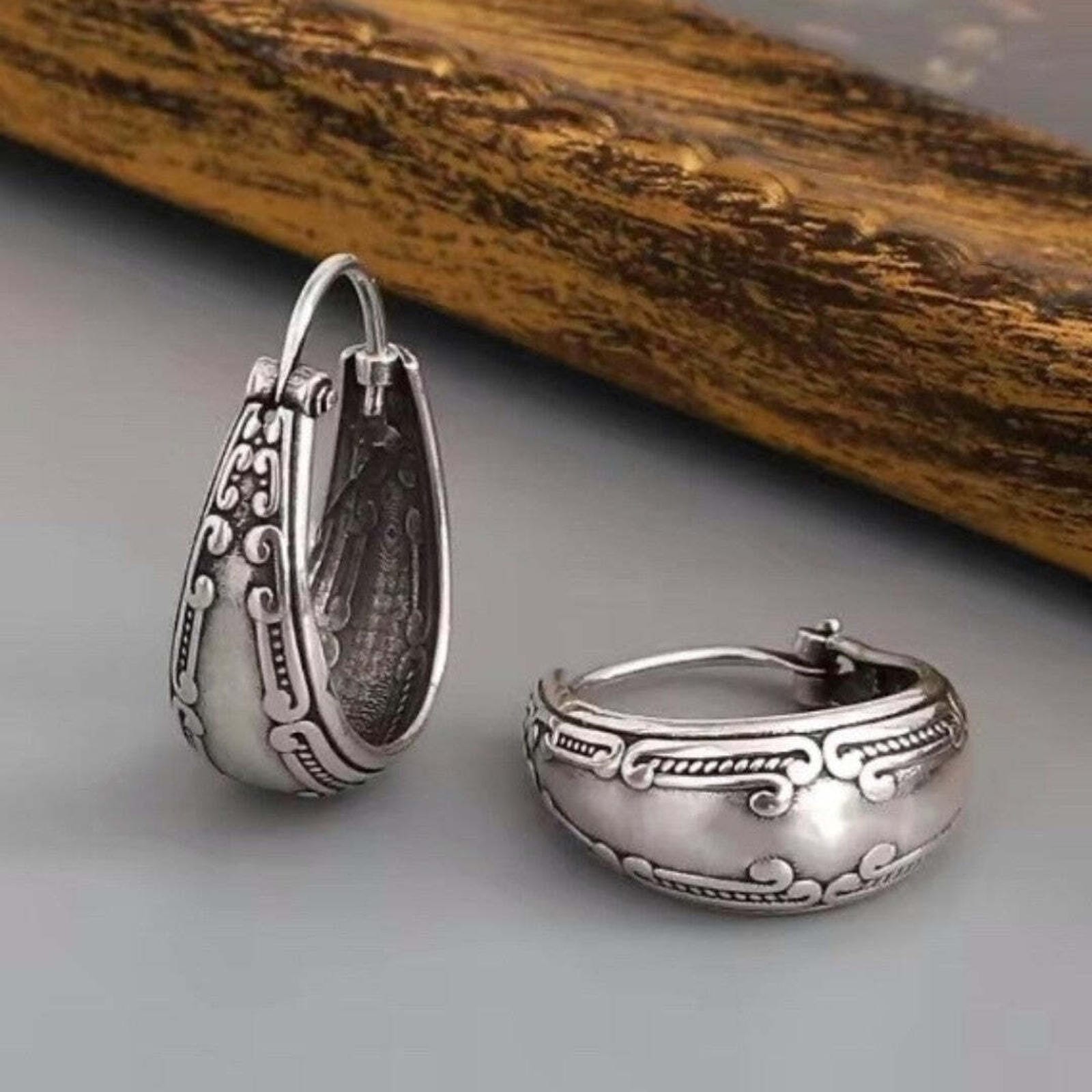 Clásicos Pendientes de Plata con Mandala