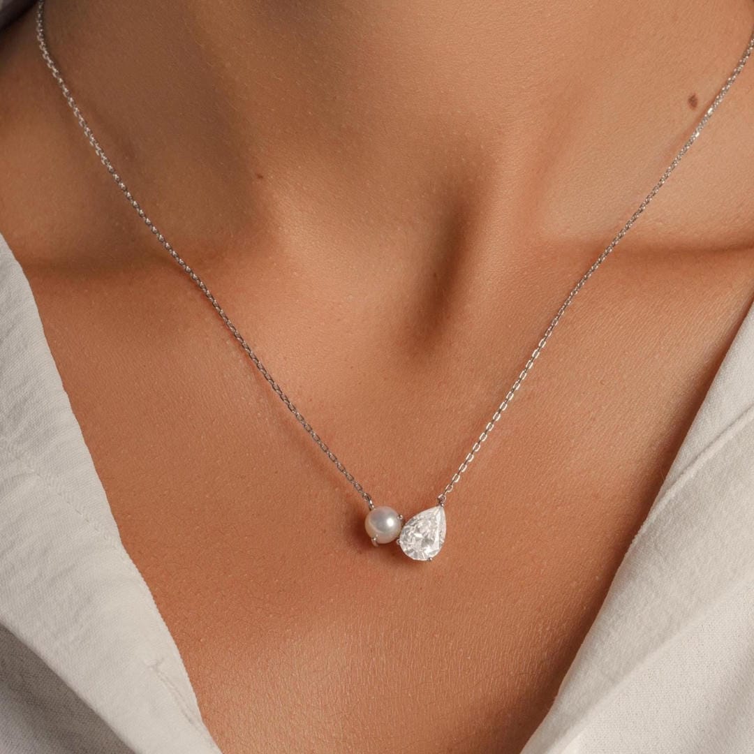 Collar con Dijes Dúo de Lágrimas de Perlas