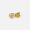 Pendientes de corazón con nervaduras doradas