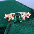Anillo de compromiso de hoja esmeralda
