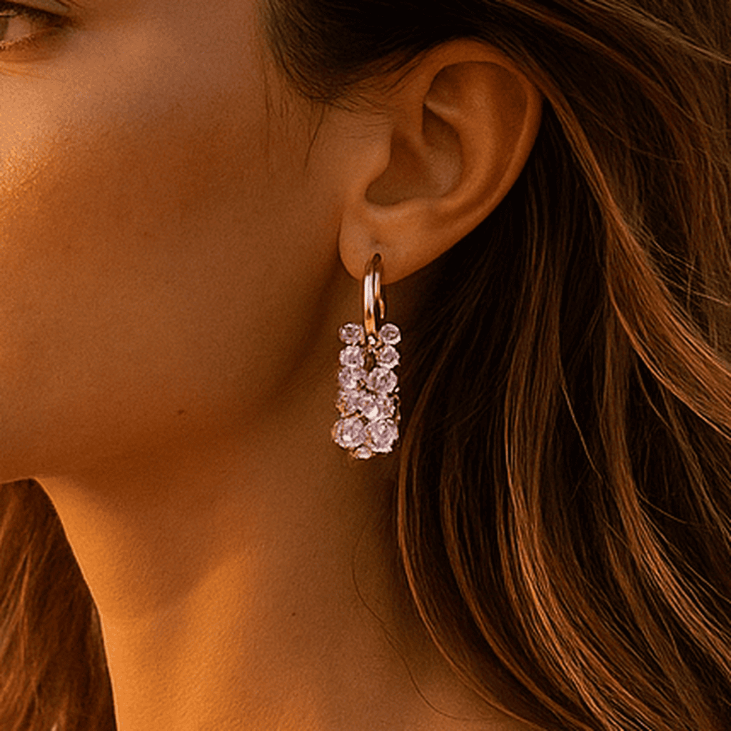 Aretes de perlas con piedras de color lila