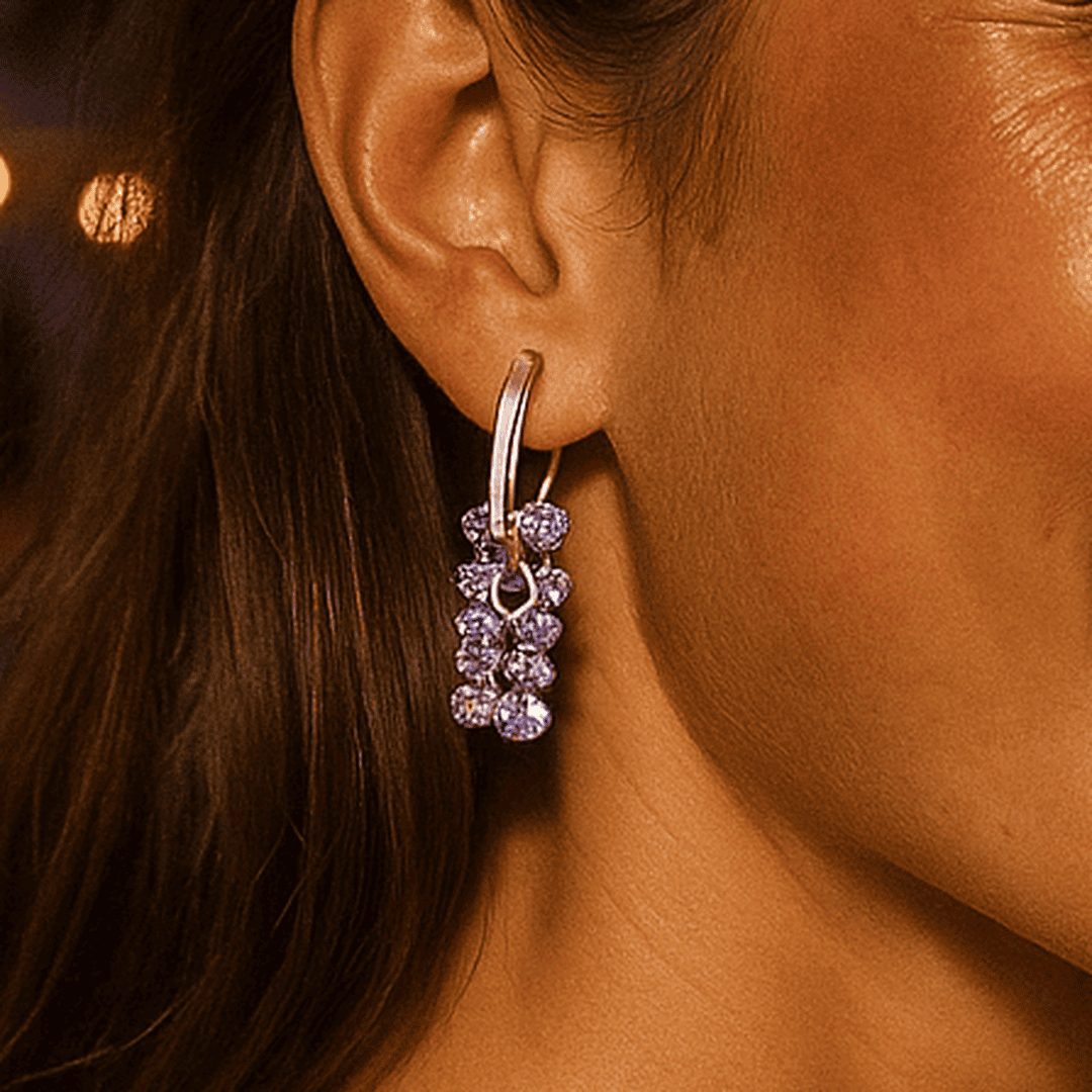 Aretes de perlas con piedras de color lila