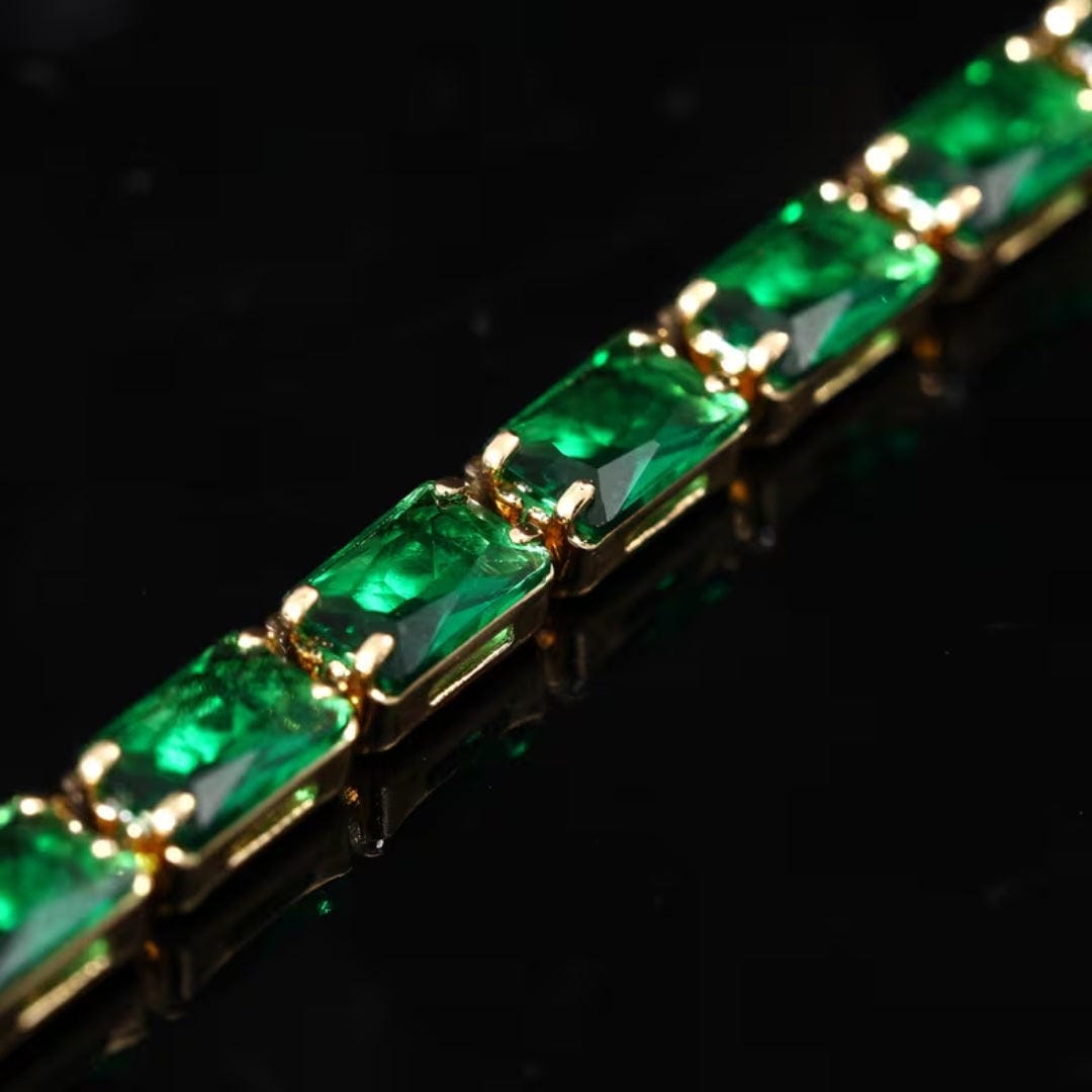Pulsera de tenis de esmeraldas atemporal