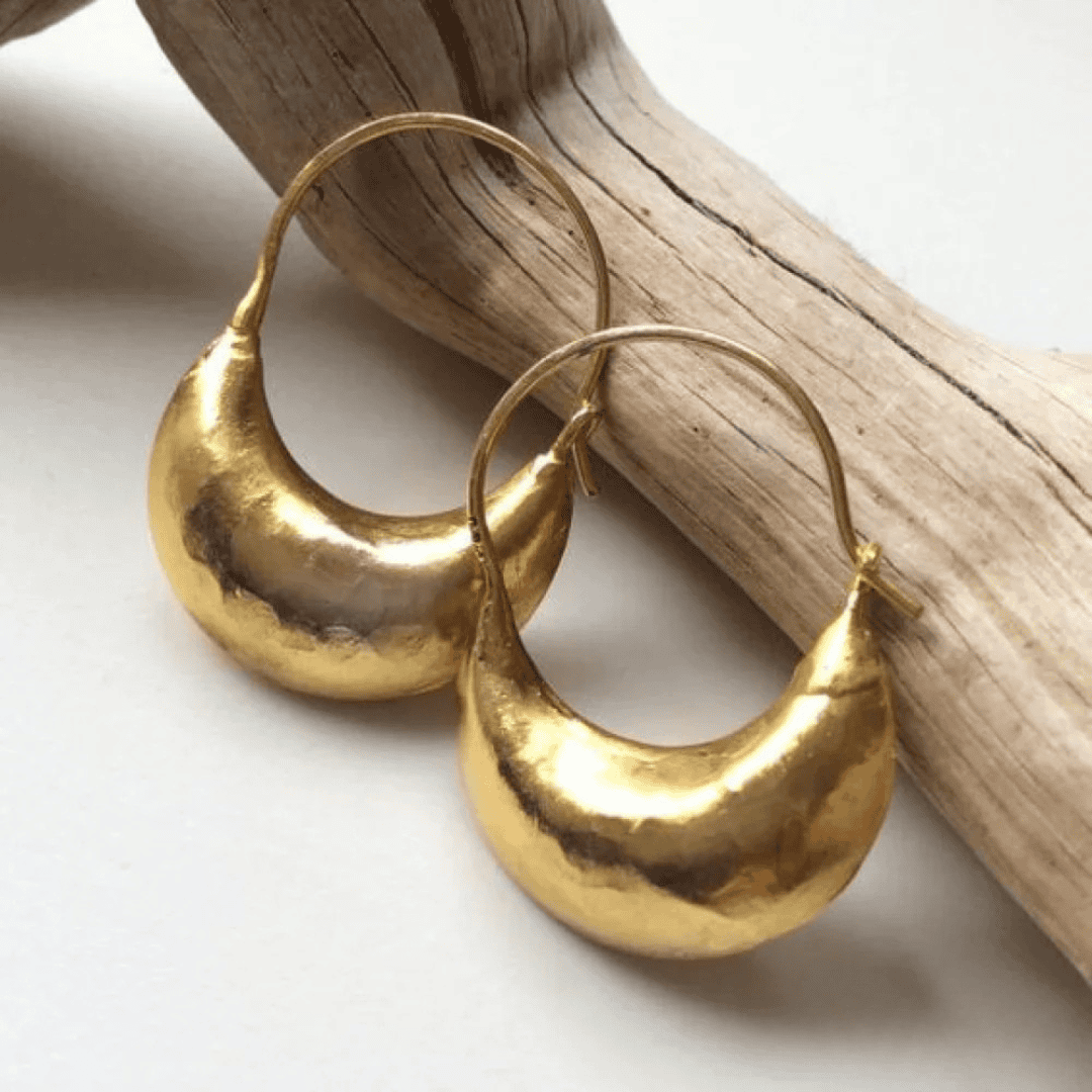 Pendientes vintage de cesta dorada