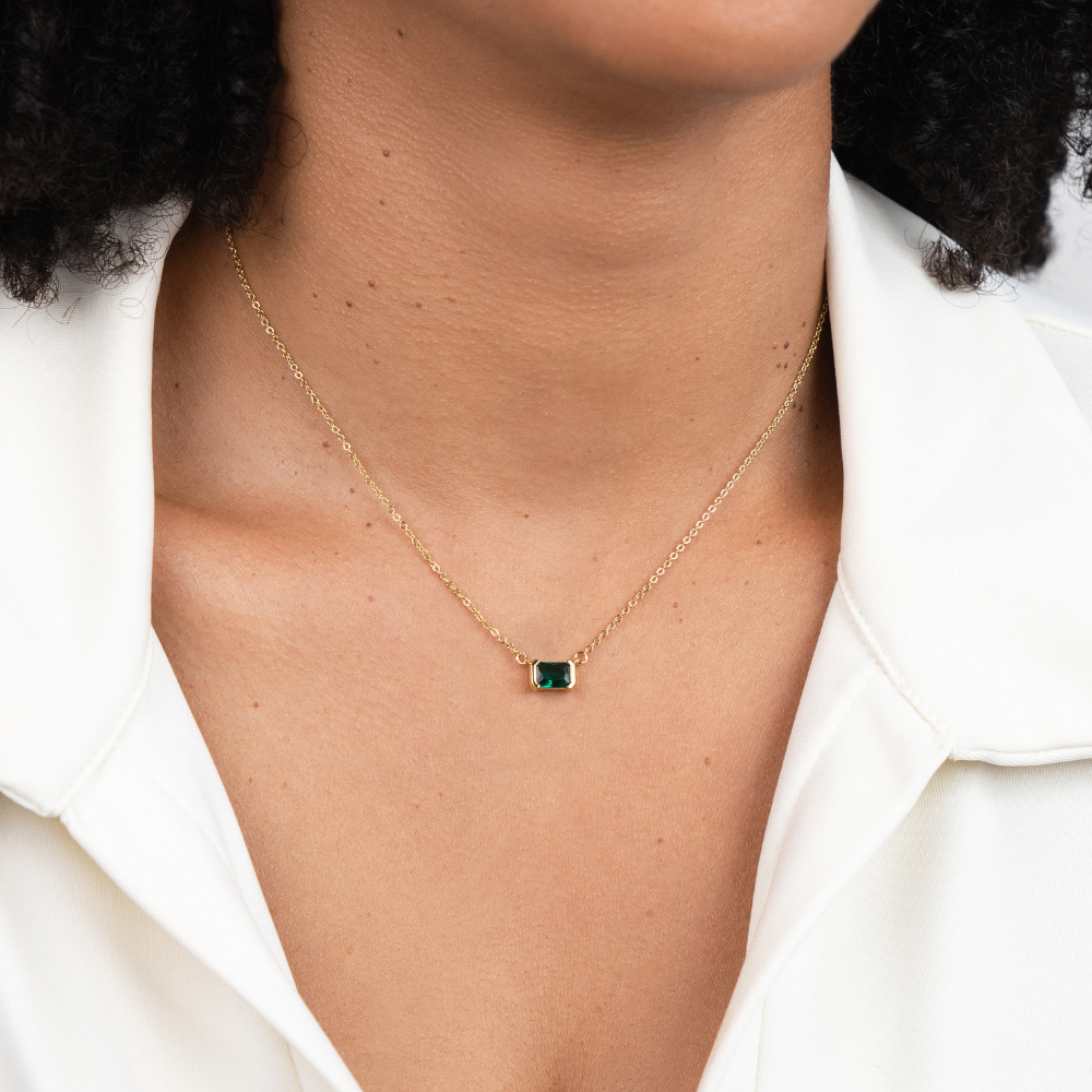 Collar Esmeralda Mónica Green