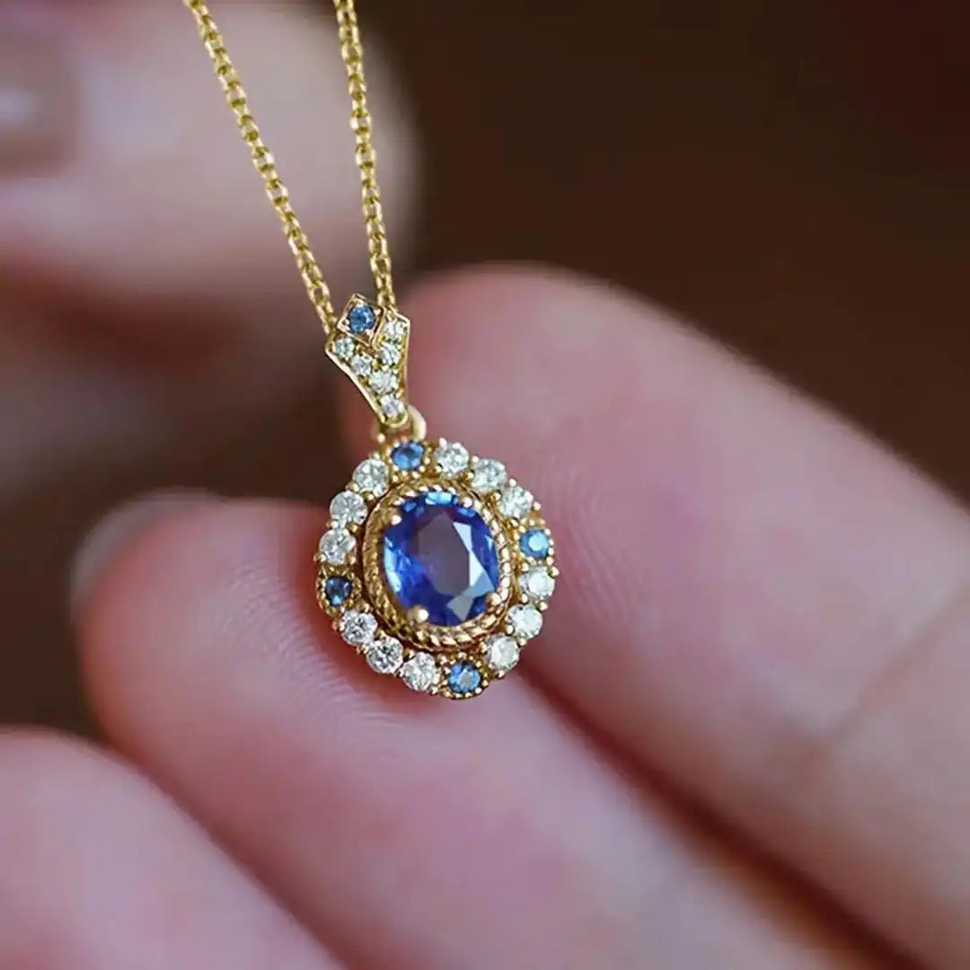 Collar de oro Jesmira Duskraine