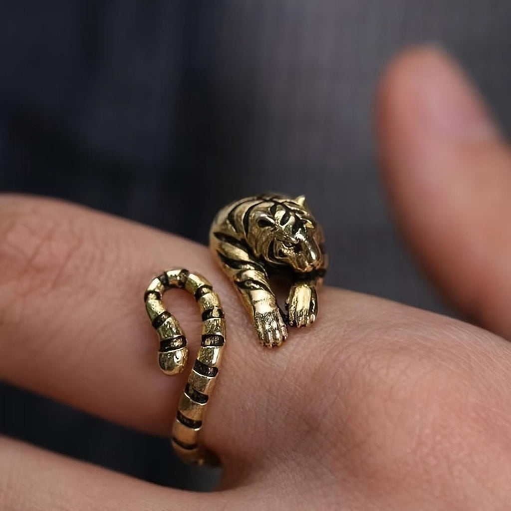Anillo ajustable abrazo de tigre