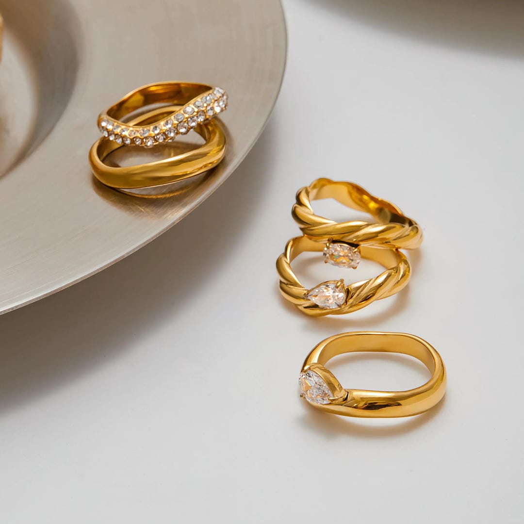 Colección de anillos apilables seleccionados