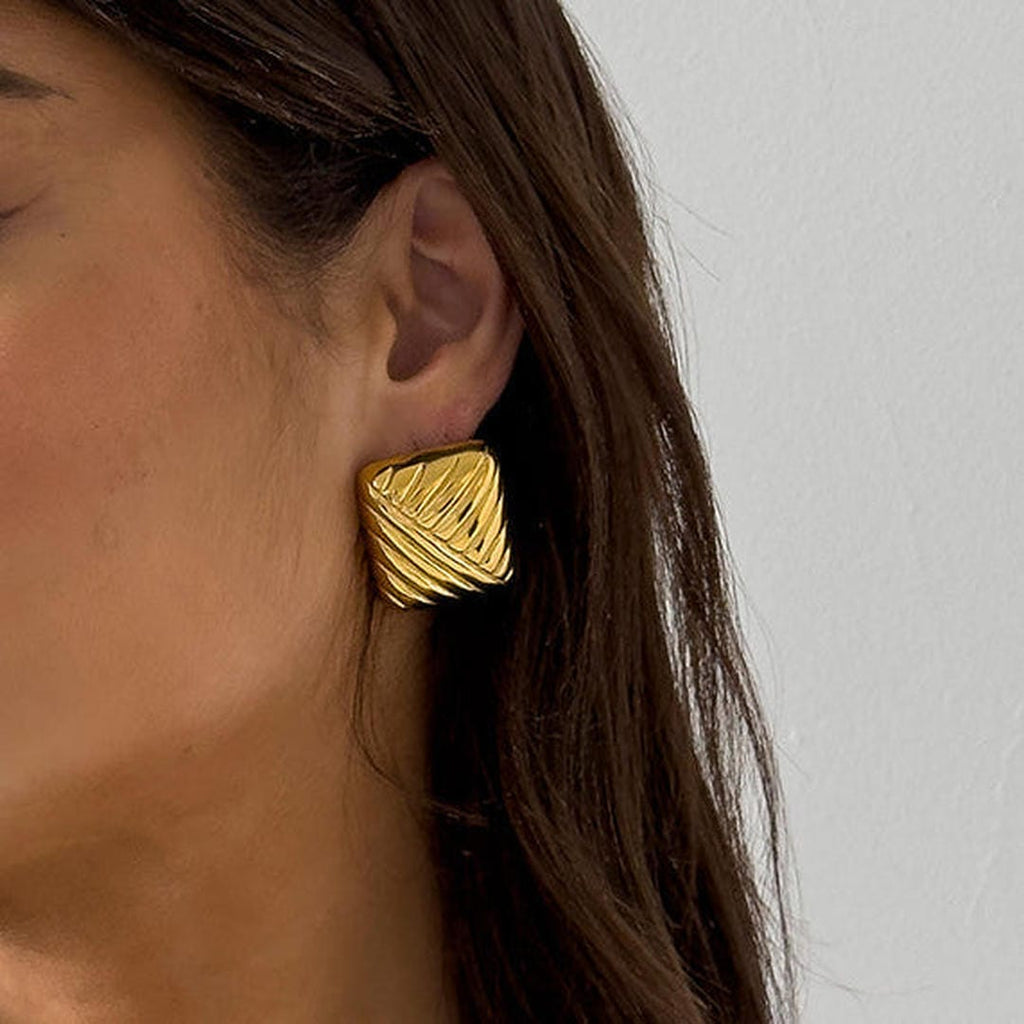 Pendientes de tachuela rectangulares dorados de estilo vintage