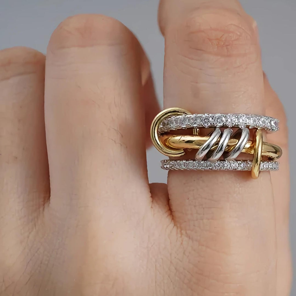 Anillo Majestuoso de Cristales Apilados