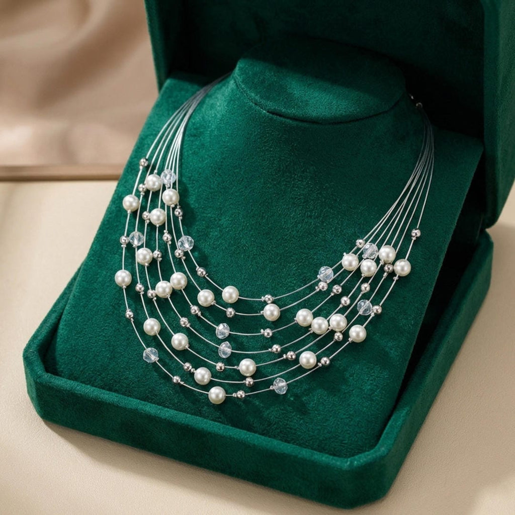 Collar babero de varias hebras Pearl Cascade