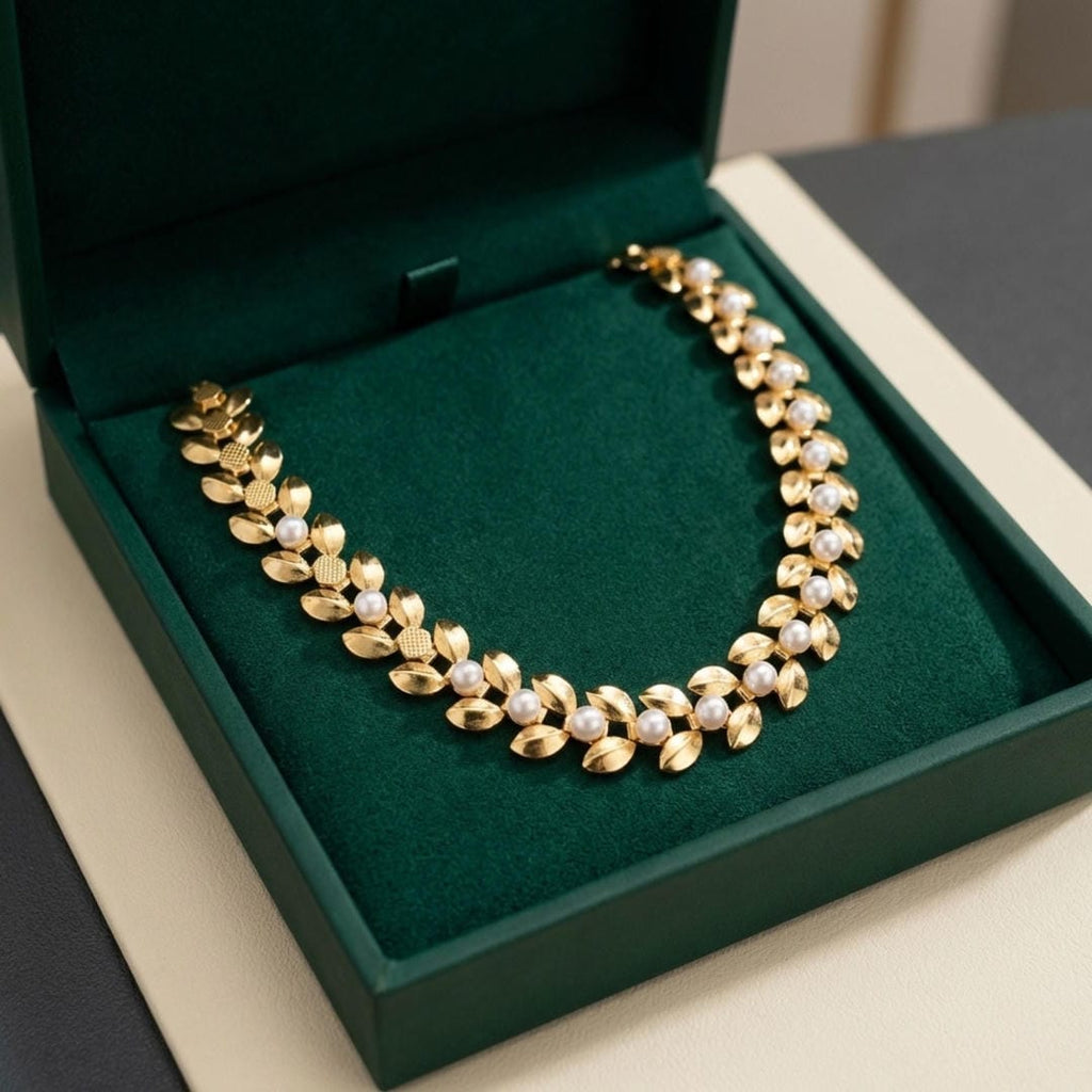 Collar de eslabones de hojas de perlas