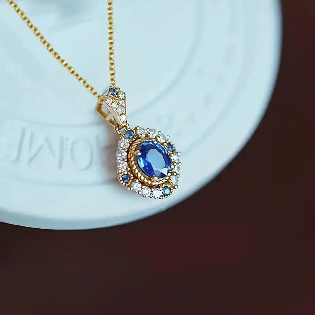 Collar de oro Jesmira Duskraine