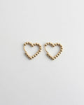 Pendientes de aro con corazón de cuentas