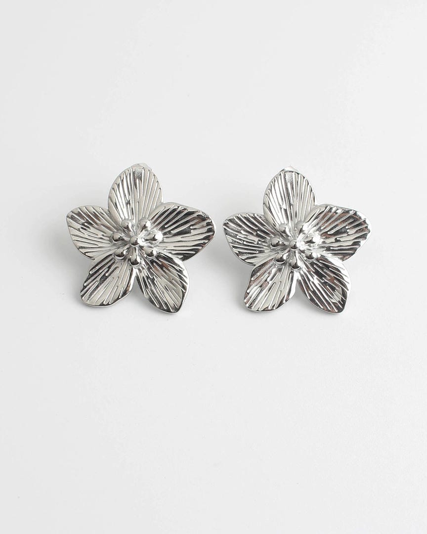 Pendientes llamativos florales en oro o plata