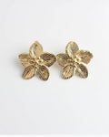 Pendientes llamativos florales en oro o plata
