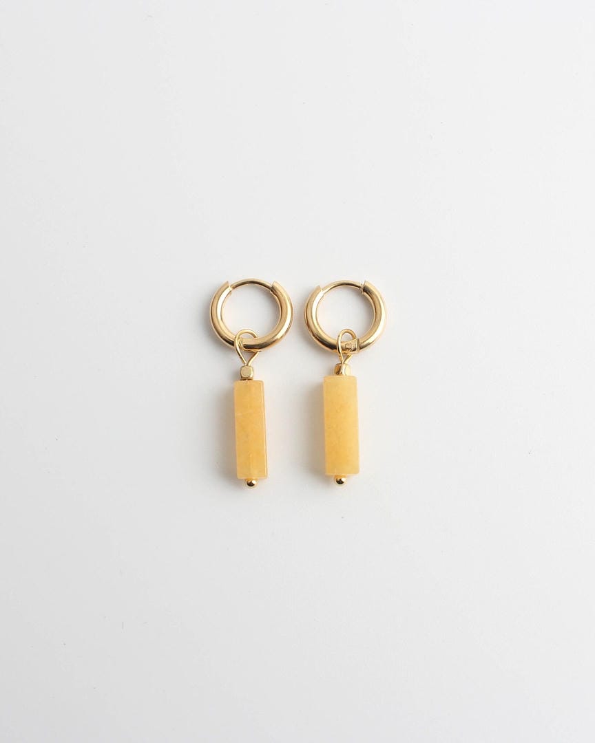 Pendientes de barra de piedra tonificada