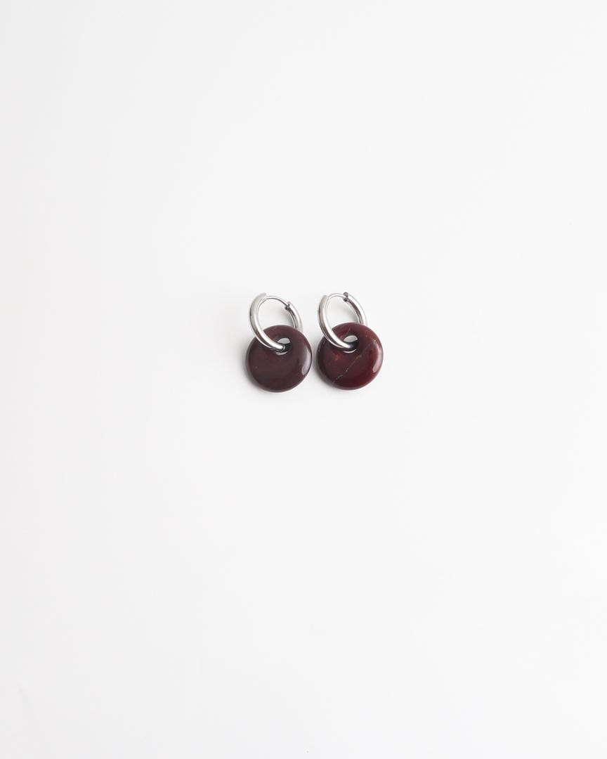 Aretes de aro redondos de piedra
