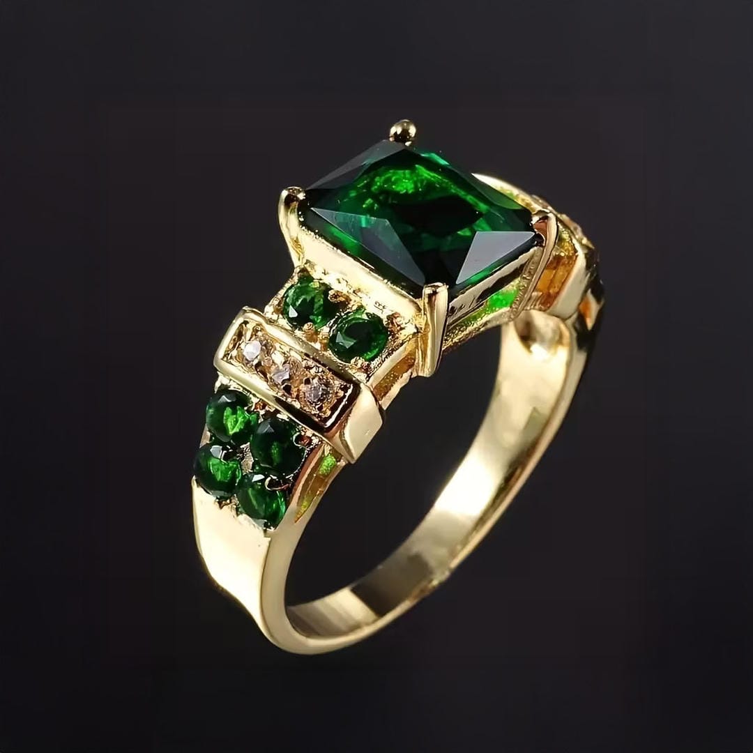 Anillo Bold Cresta Majestuosa