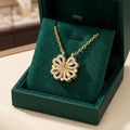 Collar Trébol Dorado con Colgante de Corazón de Piedra de Zircón