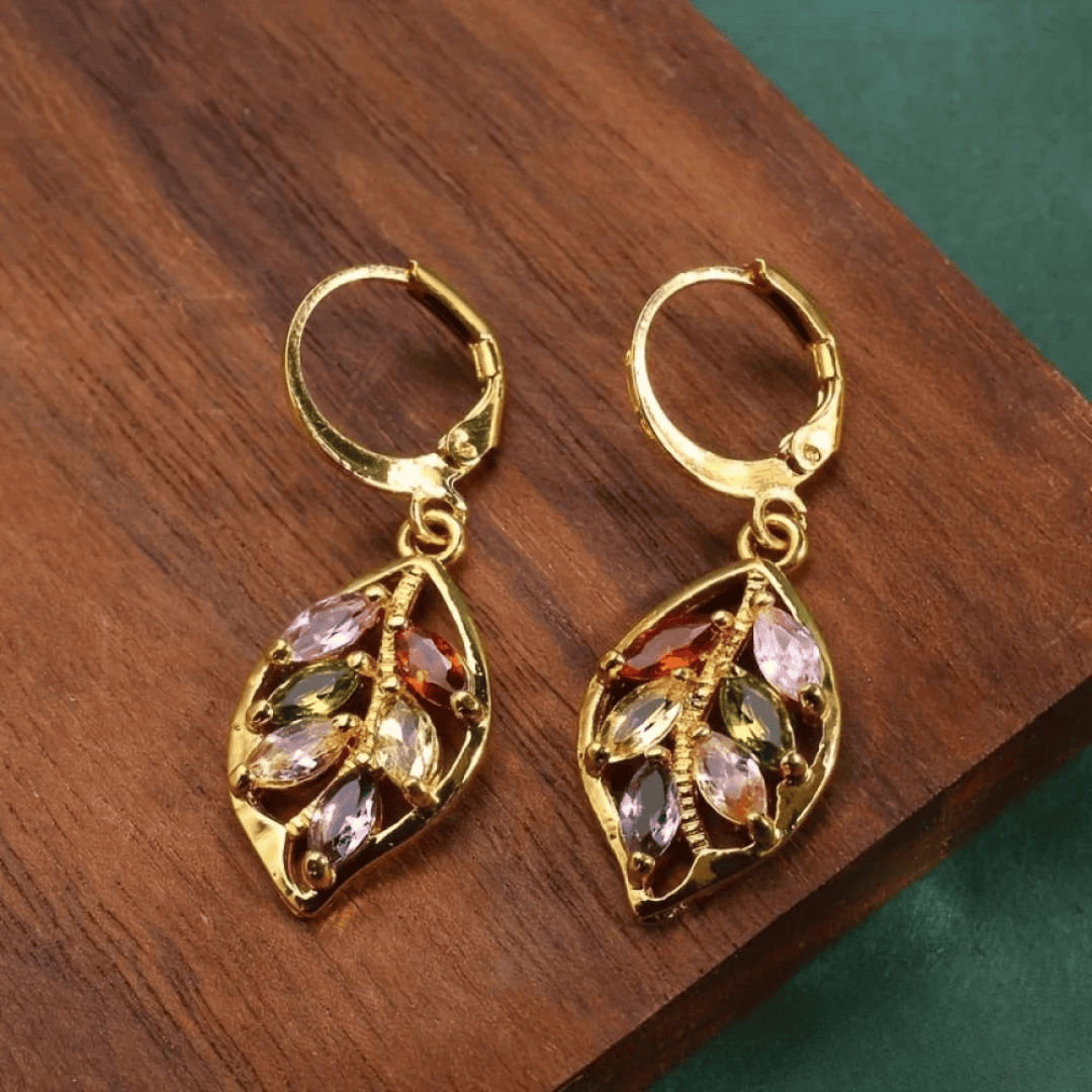 Pendientes de hoja dorada vintage coloridos