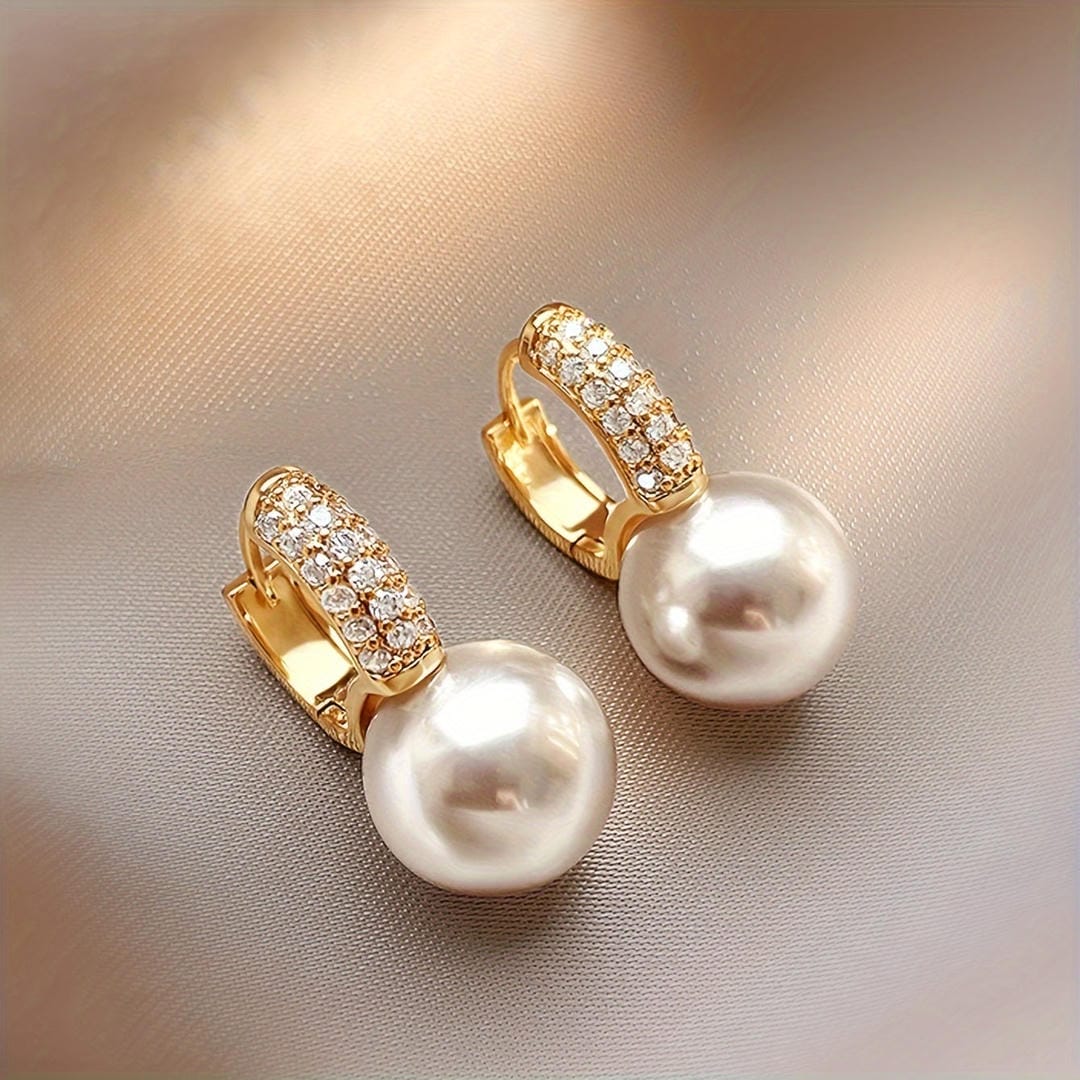 Pendientes de aro con perlas y circonitas engastadas