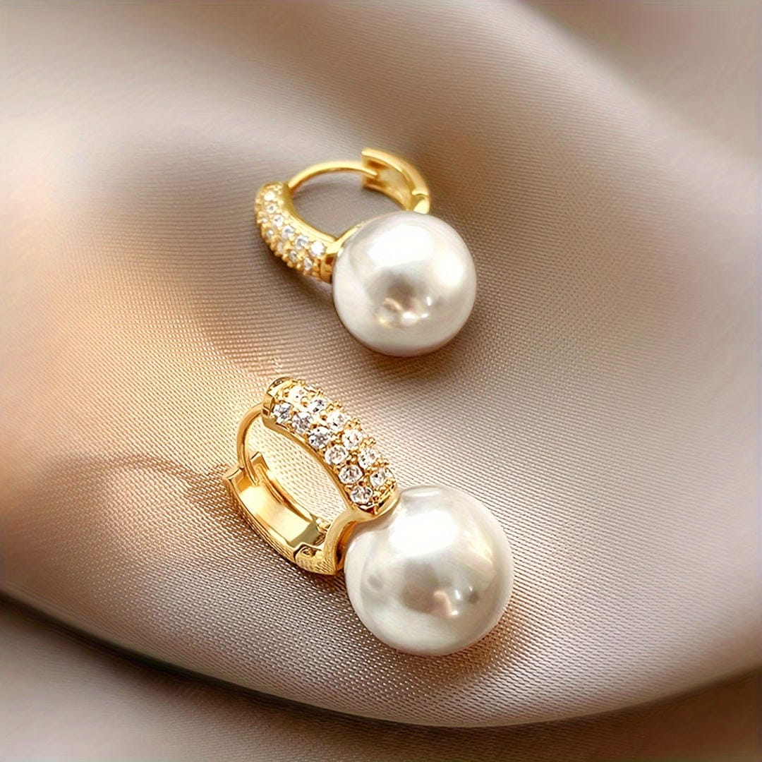 Pendientes de aro con perlas y circonitas engastadas