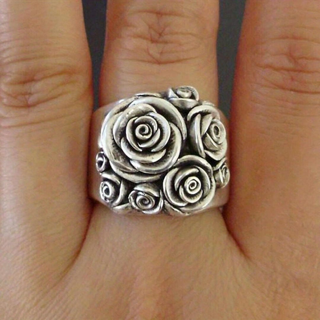 Anillo de plata de ley con rosa