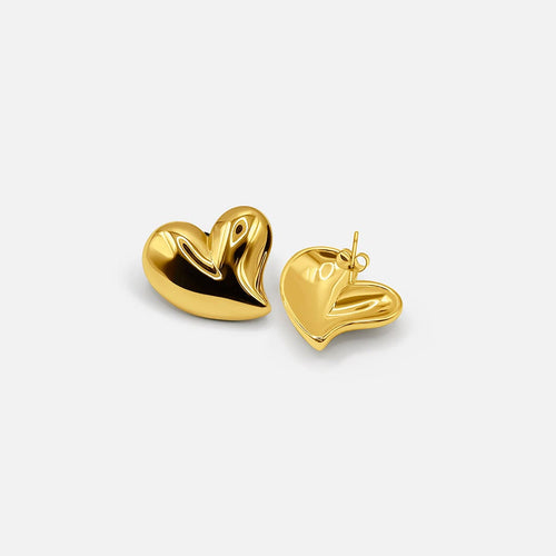 Pendientes Clásicos de Oro con Corazones