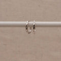 Pendientes de aro Huggie Marquesa de Plata