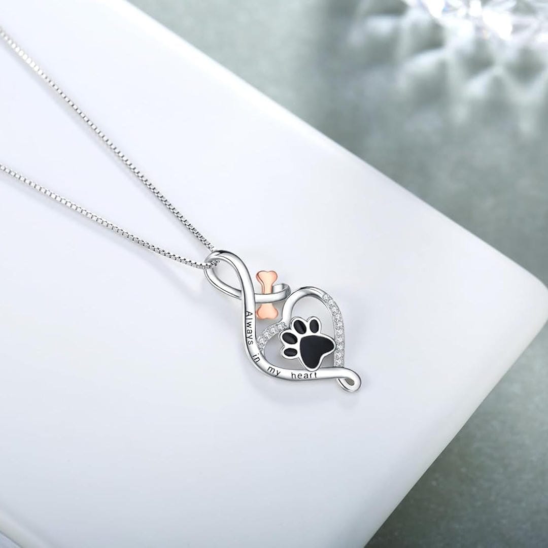 Collar Pata de Corazón con Dije de Infinito