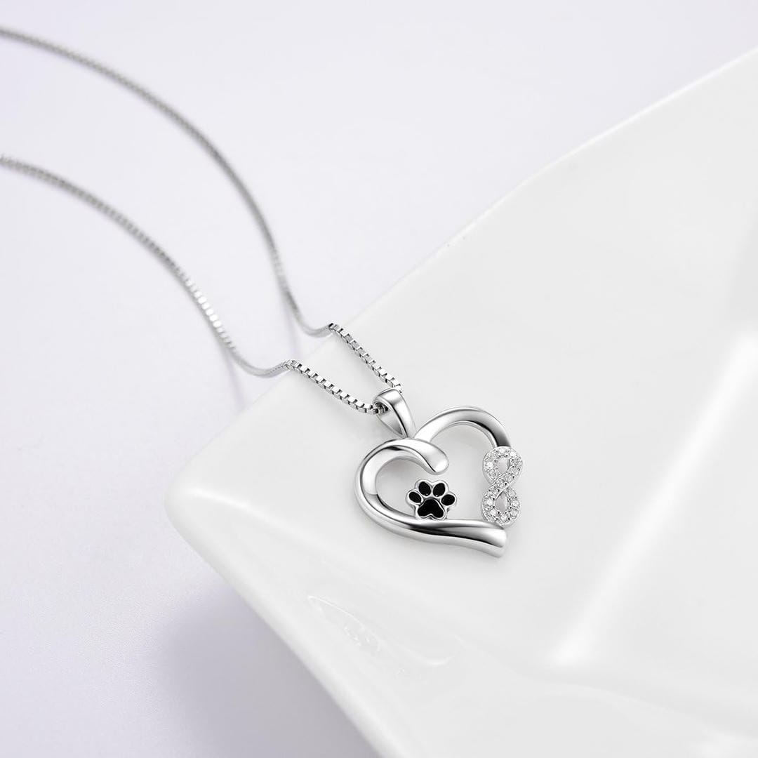 Collar Corazón de Huella con Amuleto Infinito
