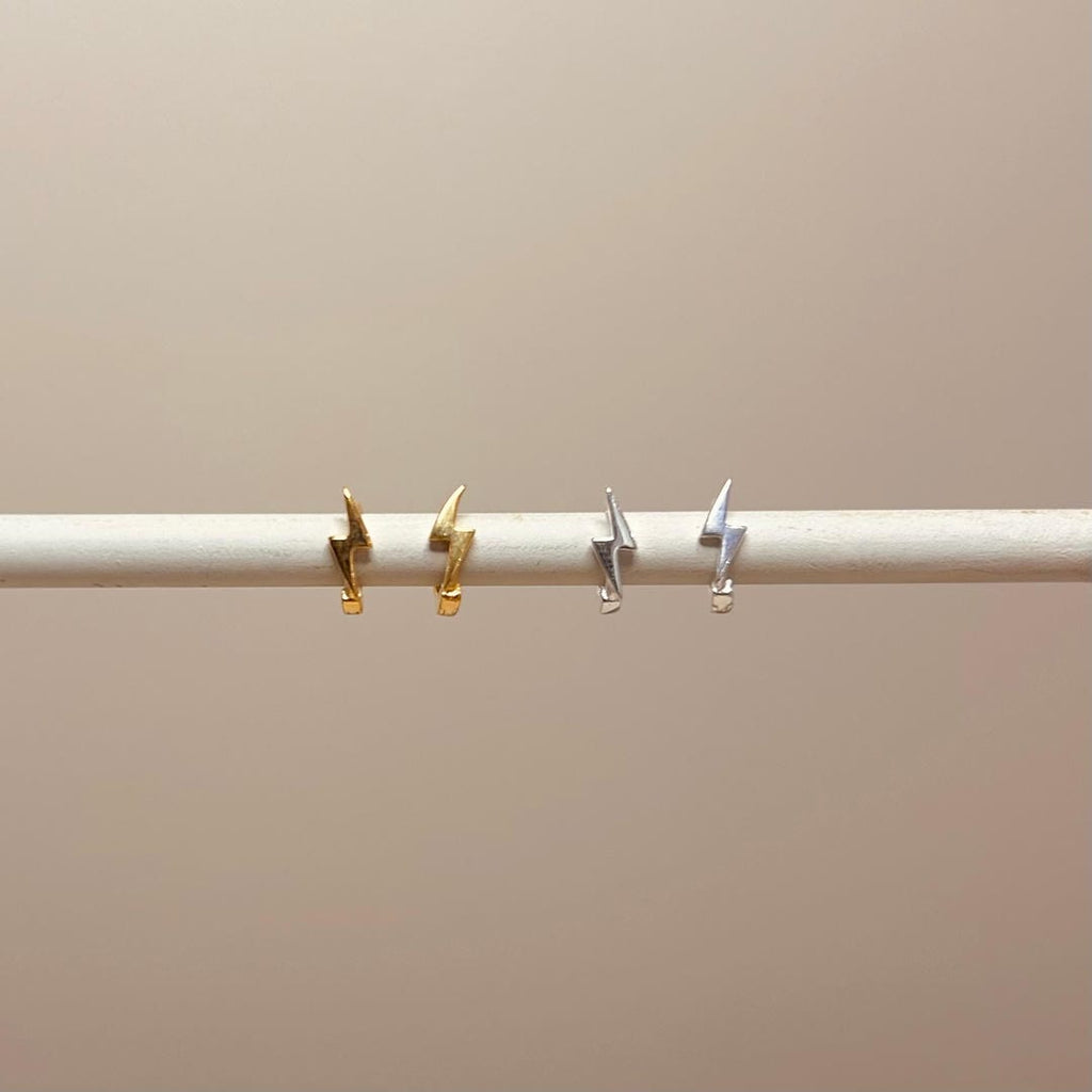 Aretes pequeños de rayo