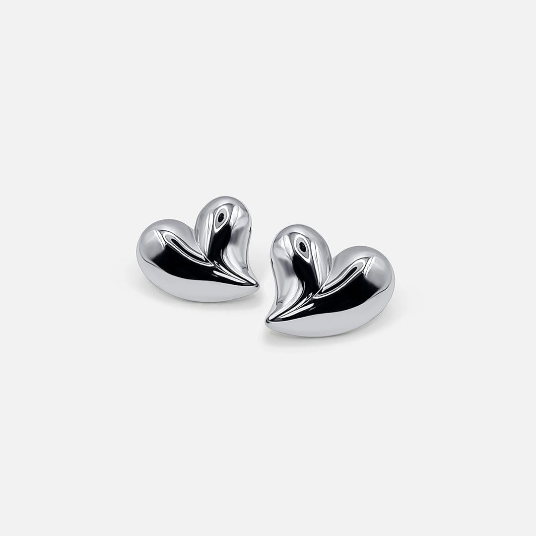 Pendientes de botón clásicos de corazón plateado