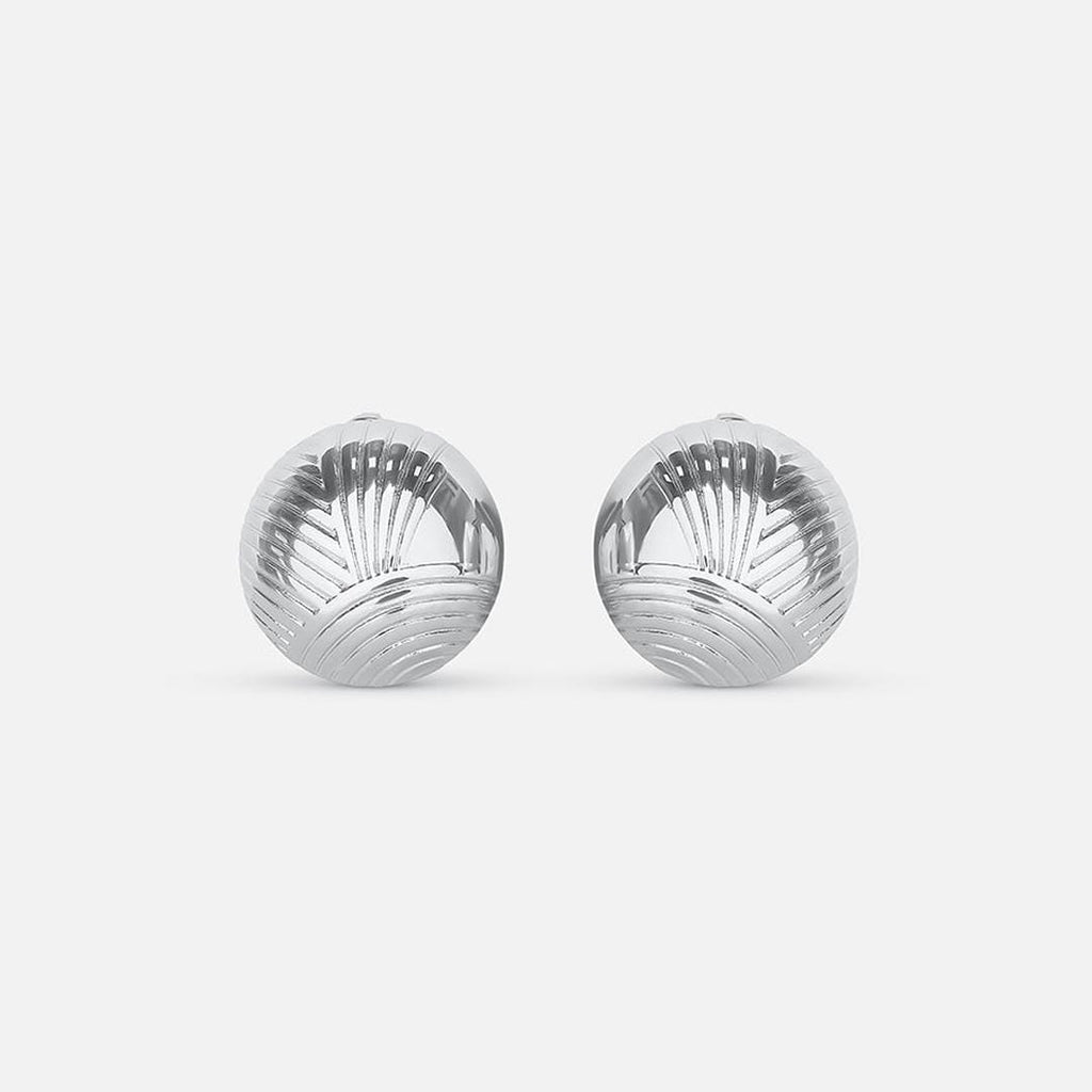 Elegantes pendientes de círculo plateados