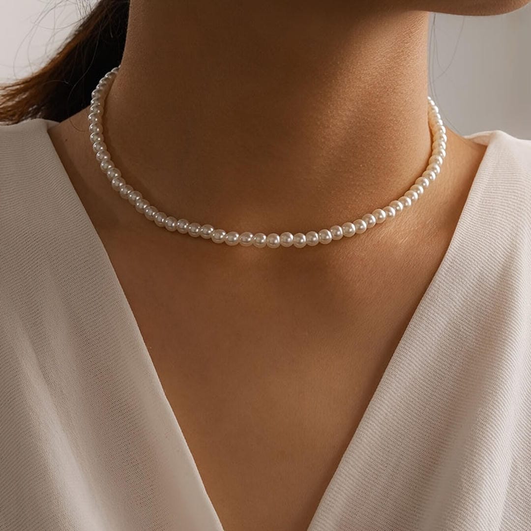 Gargantilla bohemia elegante con perlas