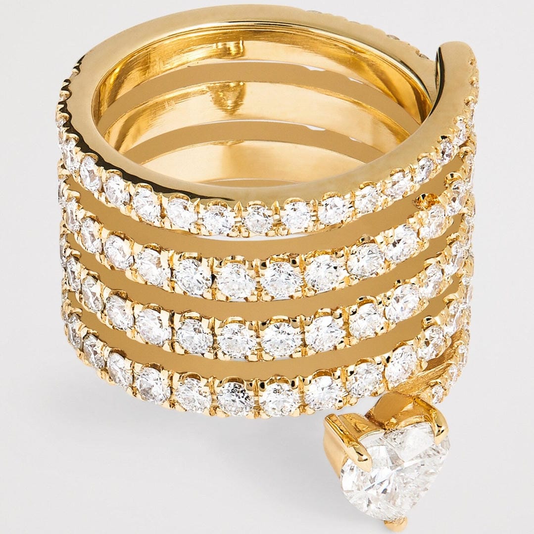 Anillo Envolvente de Corazón de Circonita y Oro Antiguo
