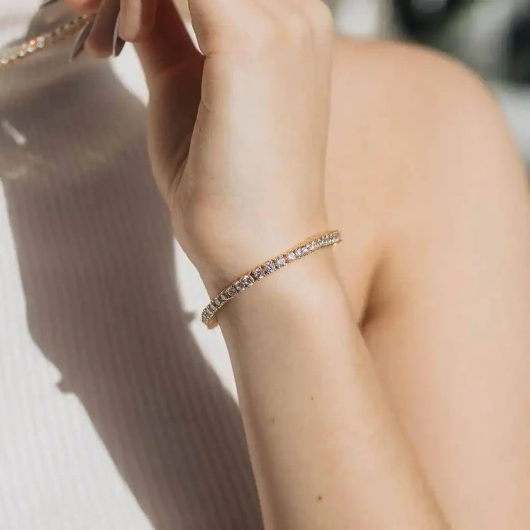 Elegante pulsera de tenis con cristales
